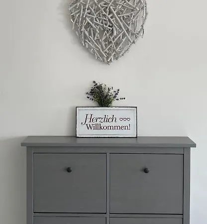 - Steinmetz Mit Balkon *