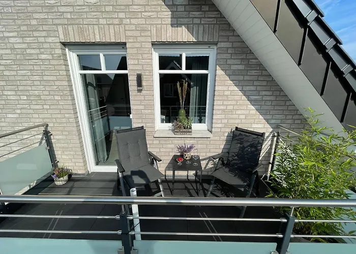 - Steinmetz Mit Balkon *